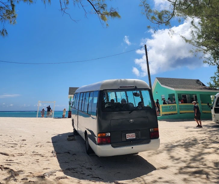 Guided tours across Grand Cayman